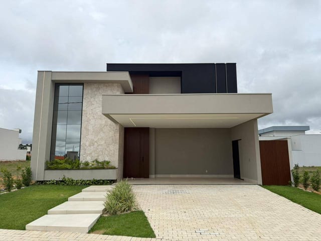 Casa com 362m² 3 quartos e 1 banheiro, à venda, no bairro Condomínio Aquarela dos Poemas em Sinop
