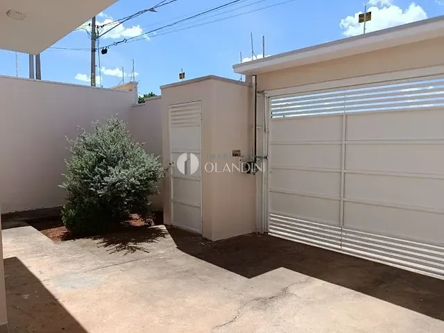 Casa com 200m² 2 quartos e 1 banheiro, para alugar, no bairro Jardim Leonor em Artur Nogueira