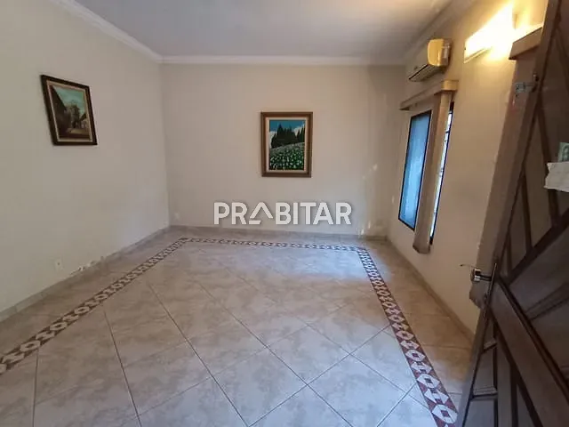 Casa 2 quartos e 5 banheiros, à venda, no bairro Vila Hamburguesa em São Paulo