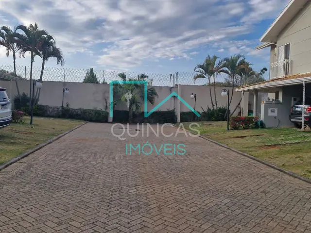 Casa com 200m² 3 quartos e 2 banheiros, à venda, no bairro Medeiros em Jundiaí