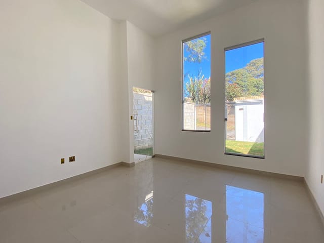 Casa com 455m² 3 quartos e 2 banheiros, à venda, no bairro Chácaras Cachoeira em São José da Lapa