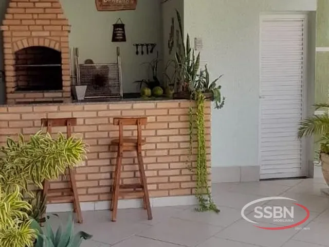Casa com 650m² 3 quartos e 4 banheiros, à venda, no bairro Centro em Nova Odessa