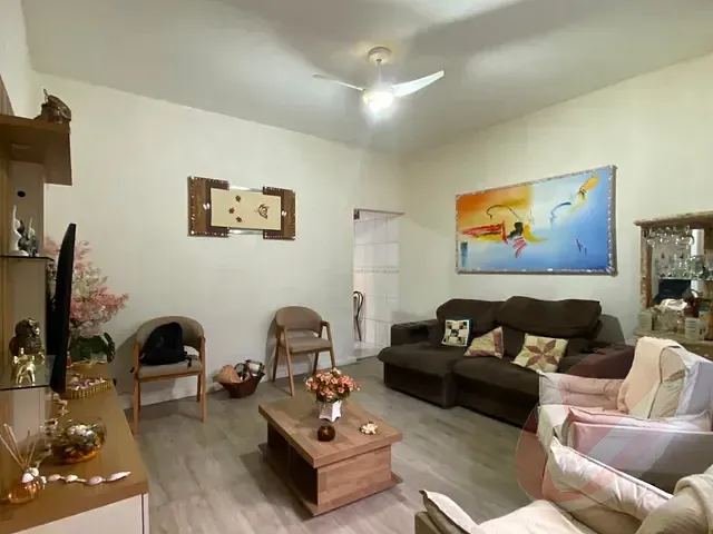 Casa com 183m² 2 quartos e 1 banheiro, à venda, no bairro Solemar em Praia Grande