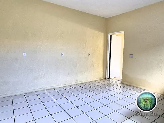 Casa 1 quarto e 2 banheiros, à venda ou para alugar, no bairro Jardim Tatiana em Votorantim