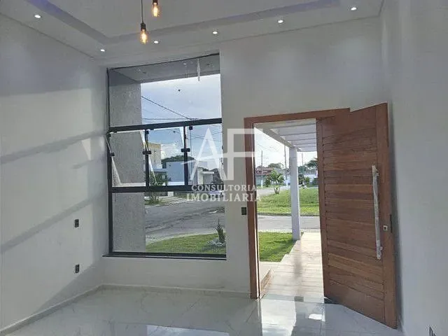 Casa com 275m² 3 quartos e 3 banheiros, à venda, no bairro Parque São Luís em Taubaté