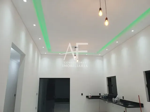 Casa com 275m² 3 quartos e 3 banheiros, à venda, no bairro Parque São Luís em Taubaté