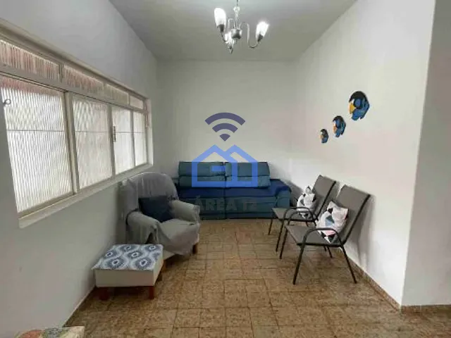 Casa com 246m² 3 quartos e 2 banheiros, à venda, no bairro Indaiá em Caraguatatuba