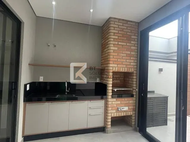 Casa com 200m² 3 quartos e 4 banheiros, à venda, no bairro Vila Rubens em Indaiatuba