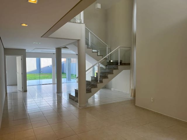 Casa com 570m² 3 quartos e 5 banheiros, à venda, no bairro Royal Park Residence em Londrina