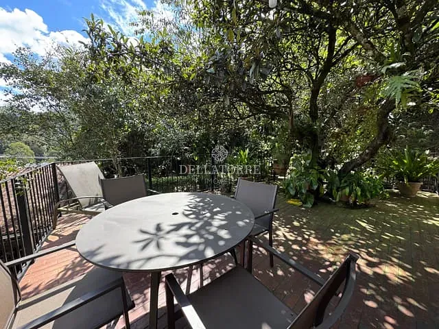 Casa com 960m² 5 quartos e 2 banheiros, à venda, no bairro Pimenteiras em Teresópolis