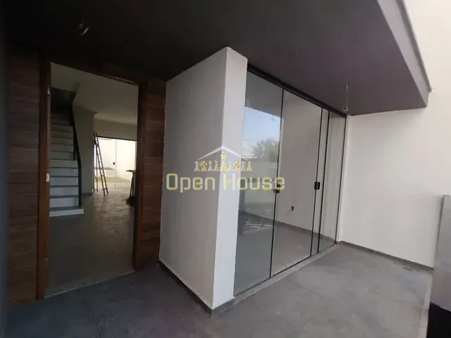 Casa 2 quartos e 3 banheiros, à venda, no bairro Conforto em Volta Redonda