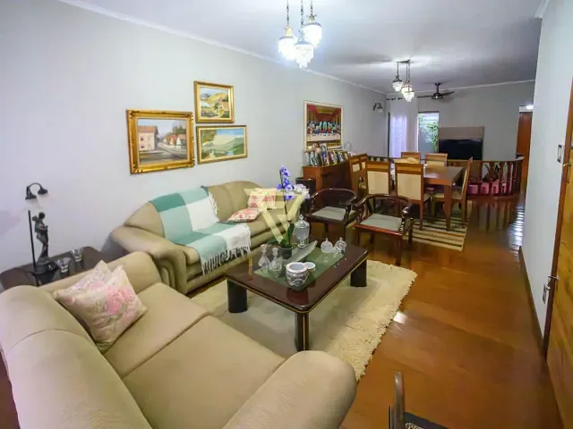 Casa com 270m² 3 quartos e 3 banheiros, à venda, no bairro Jardim Macedo em Ribeirão Preto