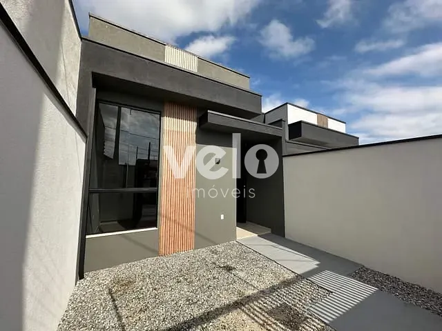 Casa 2 quartos e 2 banheiros, à venda, no bairro Jardim Hípica Pinheiro em Taubaté