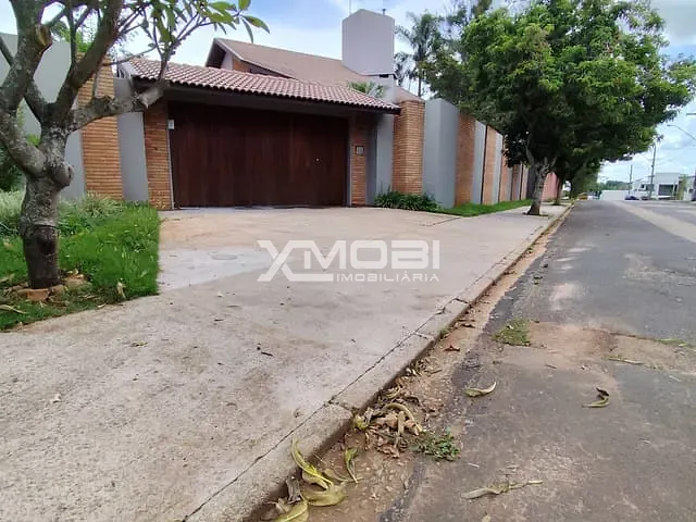 Sobrado com 1000m² 3 quartos e 5 banheiros, à venda, no bairro Jardim Novo Mundo em Jundiaí