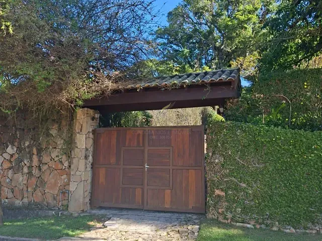 Casa 4 quartos e 6 banheiros, à venda, no bairro Portão em Atibaia