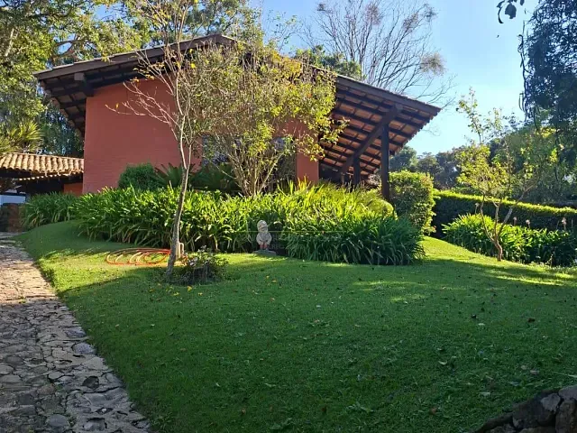 Casa 4 quartos e 6 banheiros, à venda, no bairro Portão em Atibaia