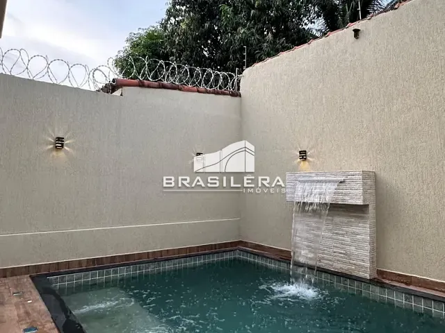 Casa 3 quartos e 4 banheiros, à venda, no bairro Parque Veiga Jardim em Aparecida de Goiânia