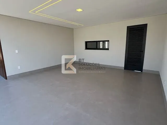 Casa com 300m² 3 quartos e 4 banheiros, à venda, no bairro Vila Rubens em Indaiatuba