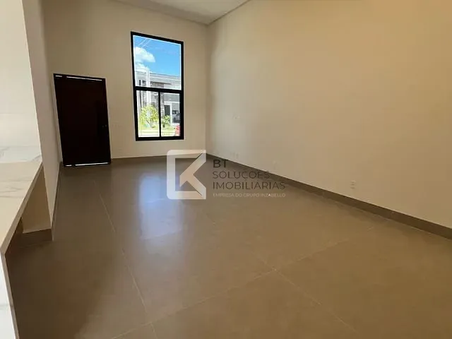 Casa com 300m² 3 quartos e 4 banheiros, à venda, no bairro Vila Rubens em Indaiatuba