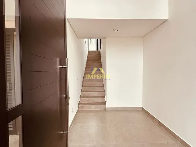 Casa com 250m² 3 quartos e 4 banheiros, à venda, no bairro Loteamento Reserva Ermida em Jundiaí