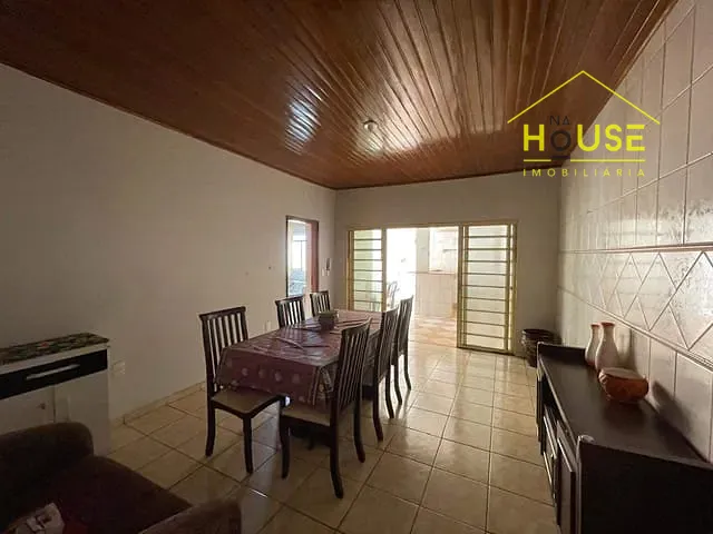 Casa com 190m² 2 quartos e 1 banheiro, à venda, no bairro Chácara Aviação em Votuporanga