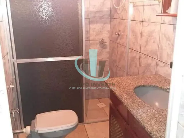 Casa com 330m² 2 quartos e 2 banheiros, à venda, no bairro JARDIM DEL REI em ARARAQUARA