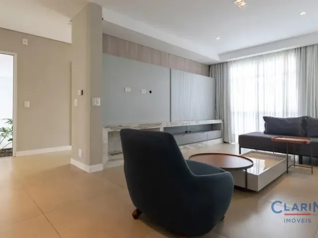 Casa 4 quartos e 9 banheiros, à venda, no bairro SAO BRAZ em Curitiba