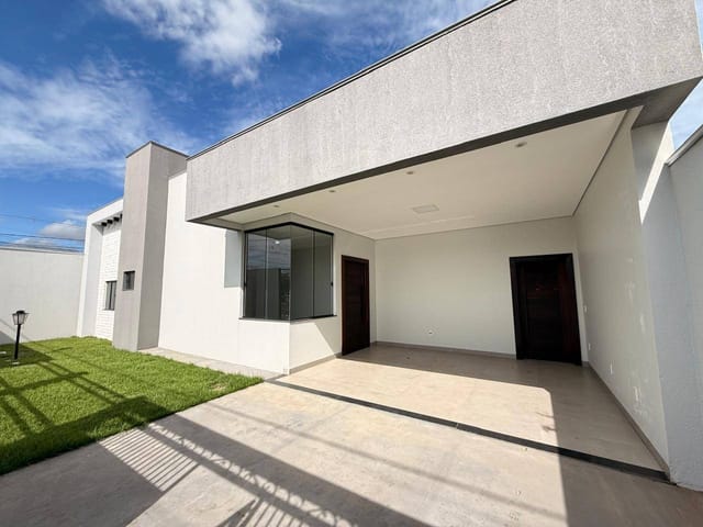 Casa com 203m² 3 quartos e 1 banheiro, à venda, no bairro Jardim Veneza em Sinop