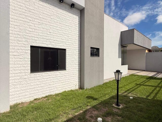 Casa com 203m² 3 quartos e 1 banheiro, à venda, no bairro Jardim Veneza em Sinop