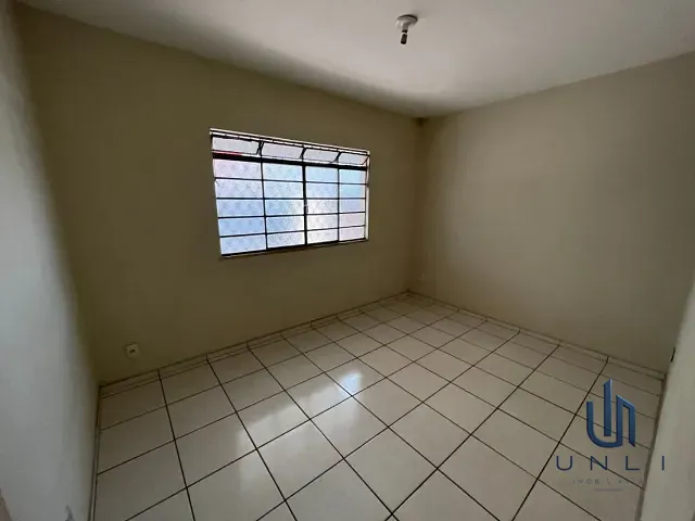 Casa 3 quartos e 5 banheiros, à venda, no bairro Retiro em Volta Redonda