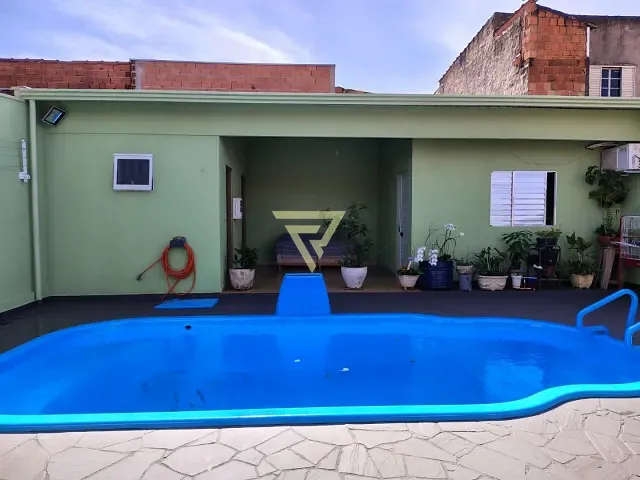 Casa com 300m² 2 quartos e 3 banheiros, à venda, no bairro Parque Ribeirão Preto em Ribeirão Preto