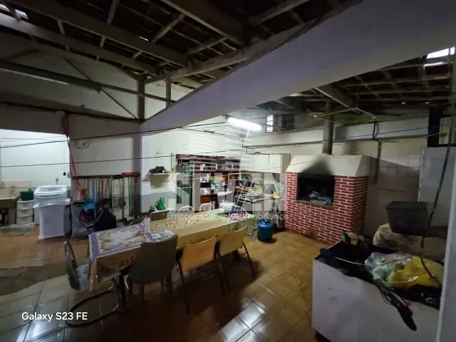 Casa com 647m² 5 quartos e 4 banheiros, à venda, no bairro Novo Jardim Pagani em Bauru