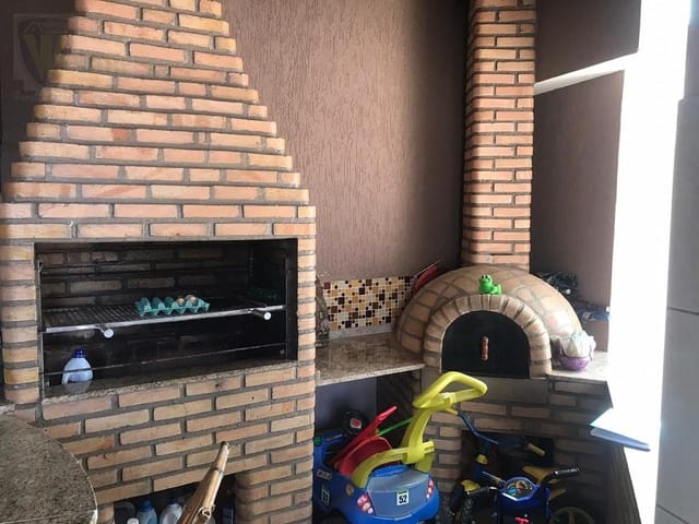 Casa 3 quartos e 2 banheiros, à venda, no bairro Ponte Nova em Extrema