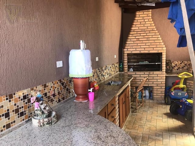 Casa 3 quartos e 2 banheiros, à venda, no bairro Ponte Nova em Extrema