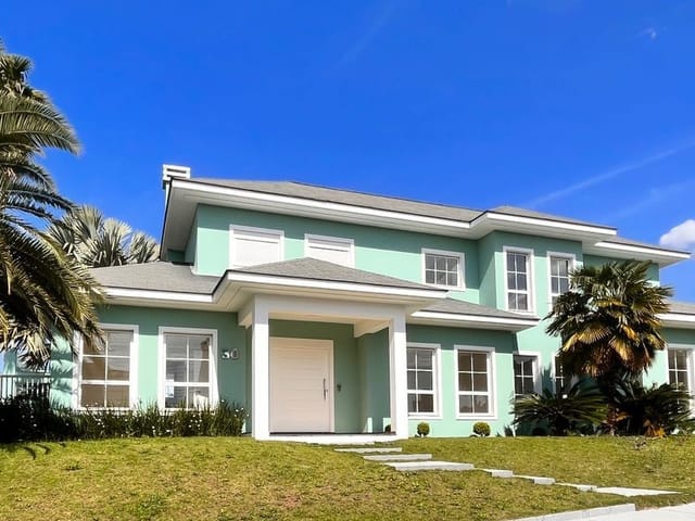 Casa com 900m² 5 quartos e 8 banheiros, à venda, no bairro Orfãs em Ponta Grossa