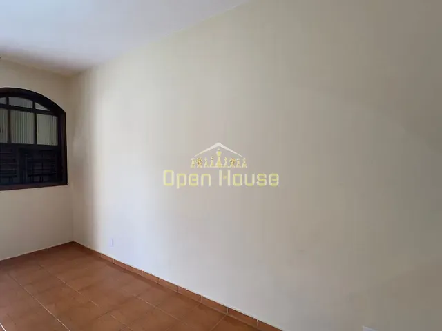 Casa com 162m² 3 quartos e 3 banheiros, à venda, no bairro Casa de Pedra em Volta Redonda