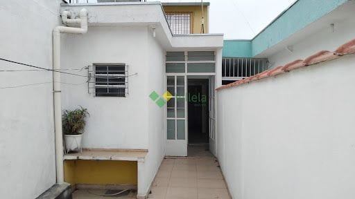 Casa à venda, no bairro Vila Varela em Poá