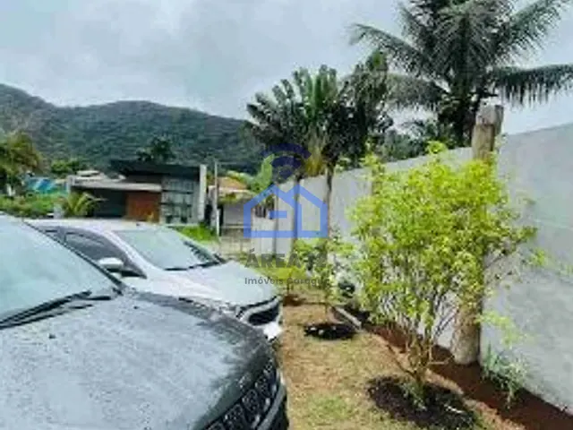 Casa com 250m² 2 quartos e 2 banheiros, à venda, no bairro Mococa em Caraguatatuba