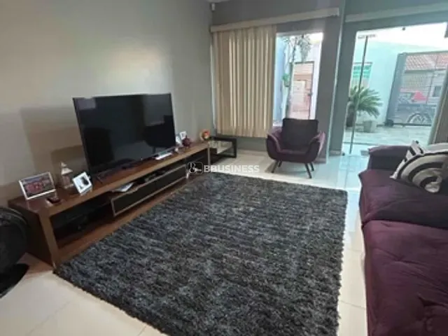 Casa com 168m² 4 quartos e 3 banheiros, à venda, no bairro Parque João Maria em Campos dos Goytacazes