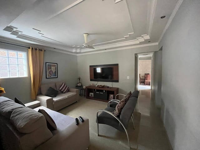 Casa com 250m² 3 quartos e 2 banheiros, à venda, no bairro Conjunto Habitacional Parque Itajaí em Campinas