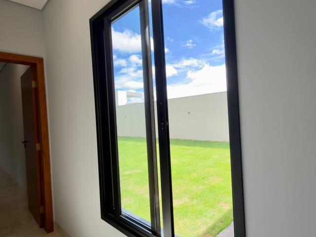 Casa com 490m² 3 quartos e 1 banheiro, à venda, no bairro Sonhalto Videira em Sinop