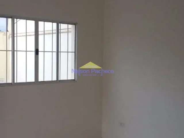 Casa com 200m² 2 quartos e 1 banheiro, à venda, no bairro Jardim São Pedro em Capivari