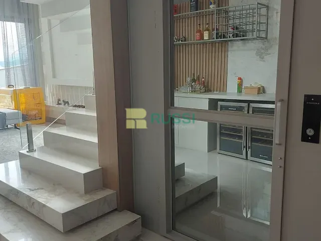 Casa com 550m² 3 quartos e 5 banheiros, à venda, no bairro Condomínio Residencial Alphaville I em São José dos Campos