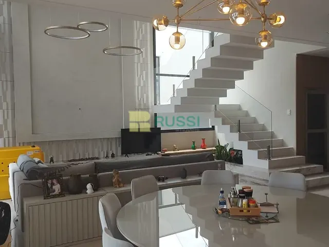 Casa com 550m² 3 quartos e 5 banheiros, à venda, no bairro Condomínio Residencial Alphaville I em São José dos Campos