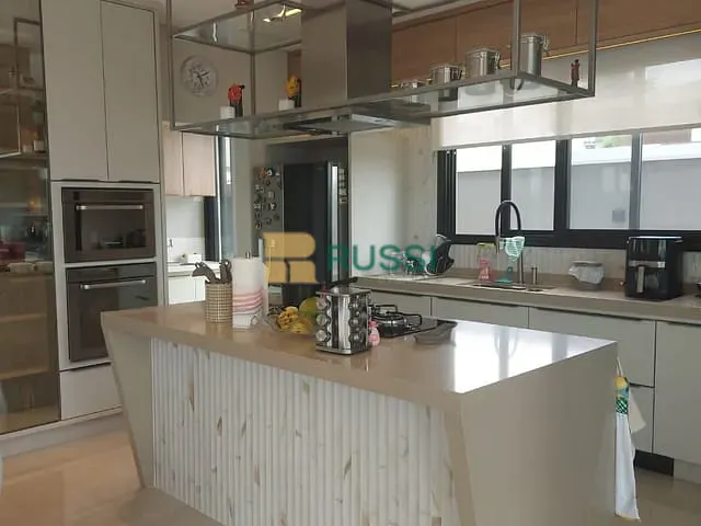 Casa com 550m² 3 quartos e 5 banheiros, à venda, no bairro Condomínio Residencial Alphaville I em São José dos Campos