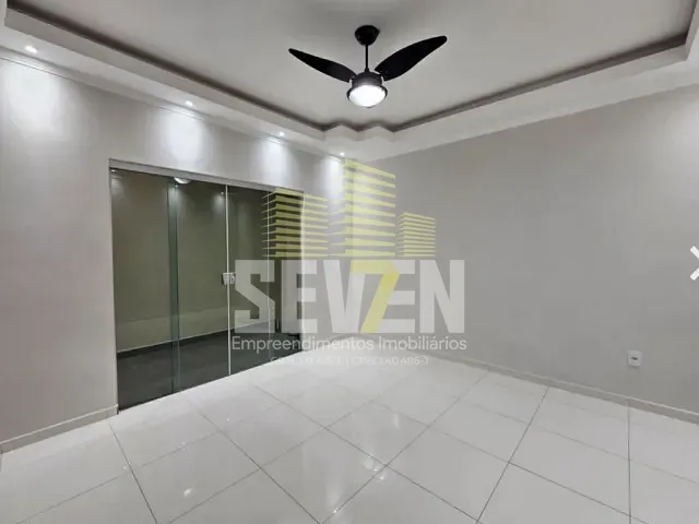 Casa com 140m² 2 quartos e 2 banheiros, à venda, no bairro Parque Bauru em Bauru