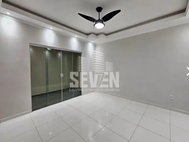 Casa com 140m² 2 quartos e 2 banheiros, à venda, no bairro Parque Bauru em Bauru