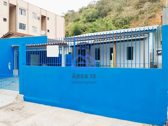 Casa com 360m² 2 quartos e 2 banheiros, à venda, no bairro Martim de Sá em Caraguatatuba