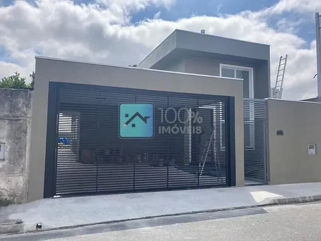 Casa com 250m² 3 quartos e 4 banheiros, à venda, no bairro Vila Branca em Jacareí