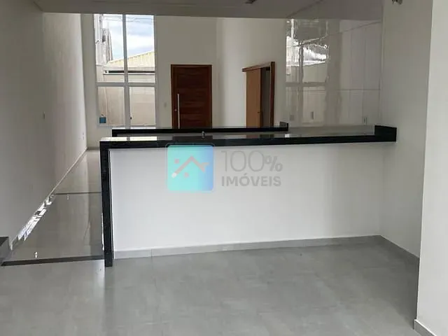 Casa com 250m² 3 quartos e 4 banheiros, à venda, no bairro Vila Branca em Jacareí